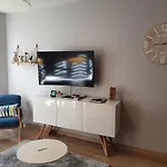 Grand T3 70m2 ,cosy Confort ,2 Chambres, 6 Personnes ,parking Privé Sécurisé Reims