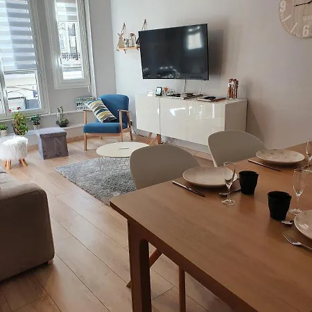 Apartmán Grand T3 70m2 ,cosy Confort ,2 Chambres, 6 Personnes ,parking Prive Securise Remeš