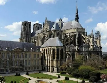 Grand T3 70m2 ,cosy Confort ,2 Reims